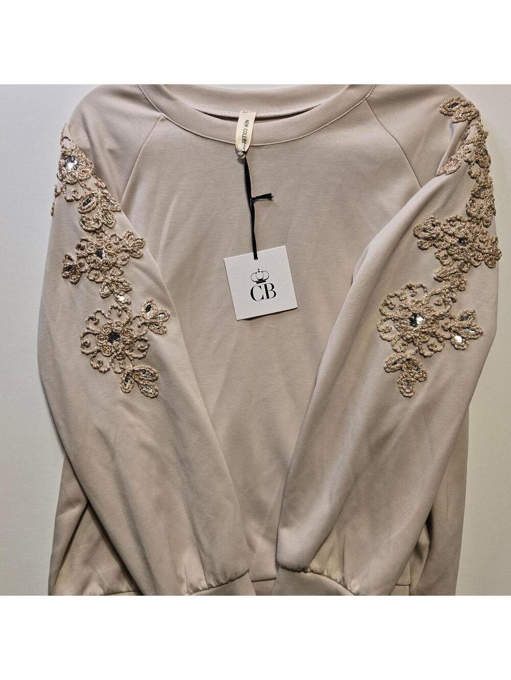 Charlie B -NWT Beige Embroidered Lace Sleeve Sweatshirt Pullover